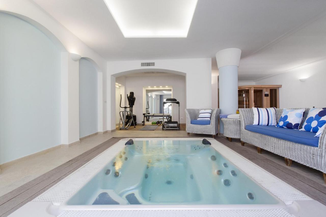 Amore Rentals - Residence Bosco Сант-Агата-суй-Дуе-Гольфі Екстер'єр фото