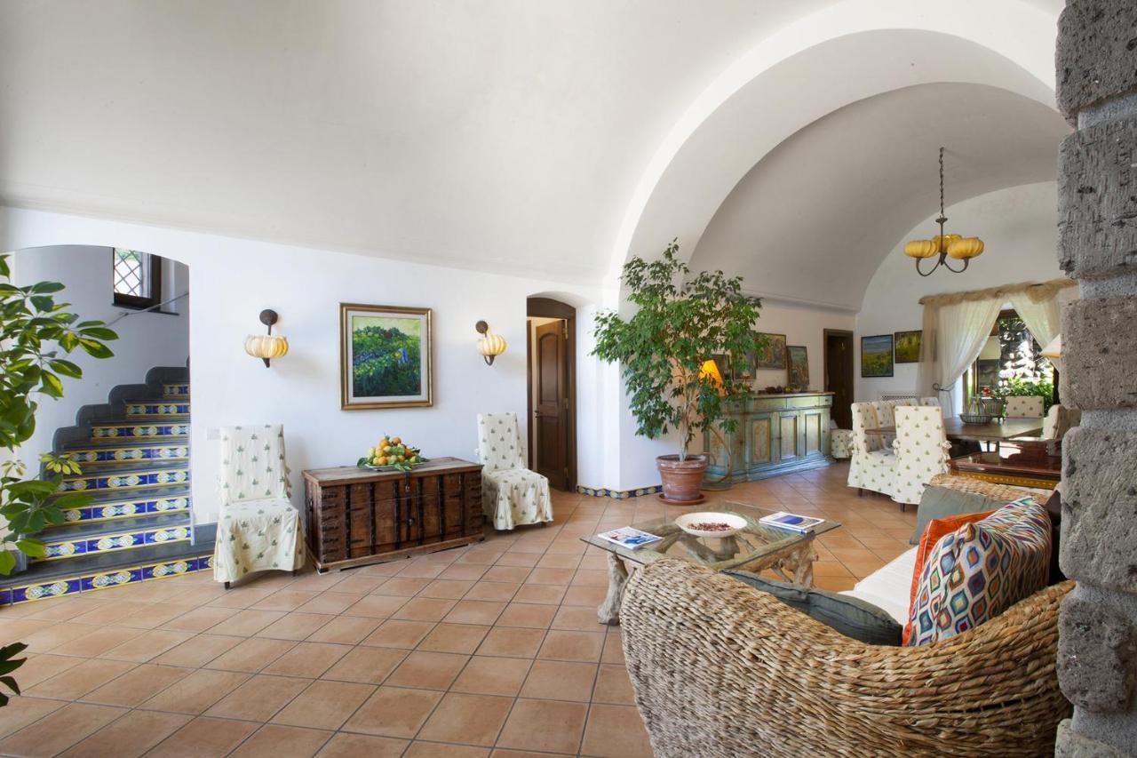 Amore Rentals - Residence Bosco Сант-Агата-суй-Дуе-Гольфі Екстер'єр фото